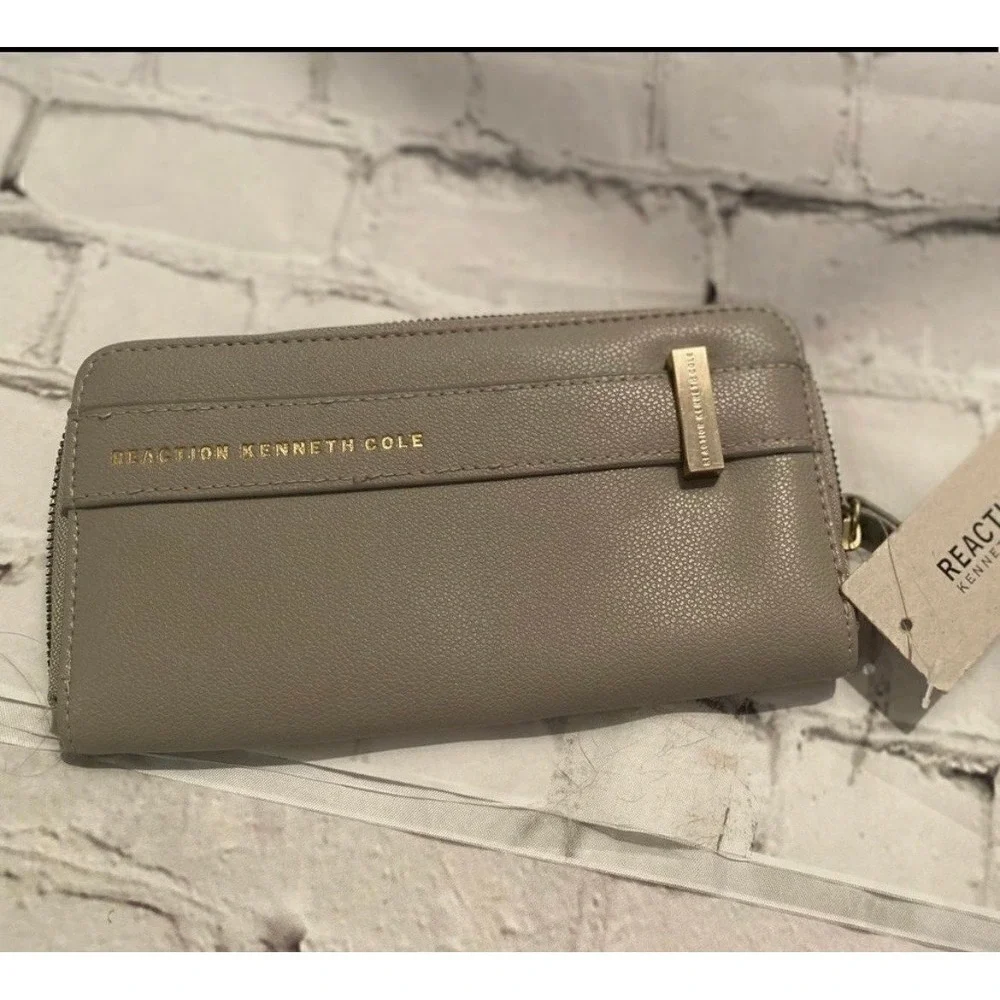 KENNETH COLE REACTION Gray‎ Wallet